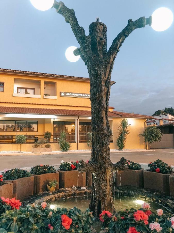 Alojamento Restaurante Dom Dinis Ві́ла-Но́ва-де-Пойа́реш Екстер'єр фото