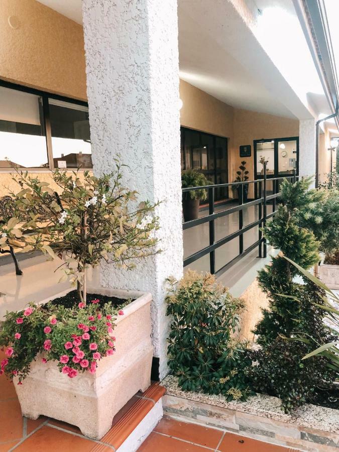 Alojamento Restaurante Dom Dinis Ві́ла-Но́ва-де-Пойа́реш Екстер'єр фото